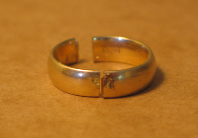ring01.jpg