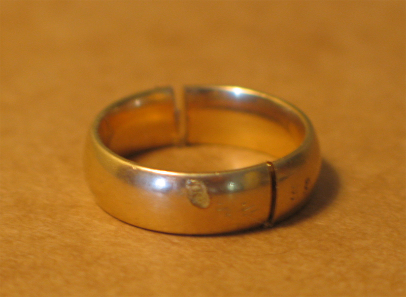 ring02.jpg